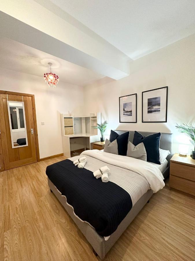Retreat To A Stylish Ensuite In Лондон Экстерьер фото